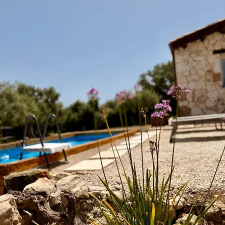 Villa Overlooking Hill New Tipical Sicilian House In Rustic Style With Private Garden And Parking Avola