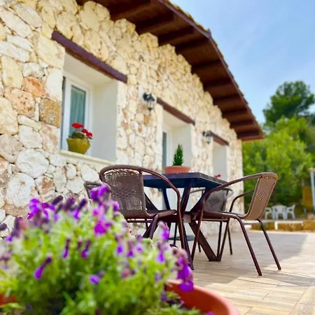 Overlooking Hill New Tipical Sicilian House In Rustic Style With Private Garden And Parking 别墅 *