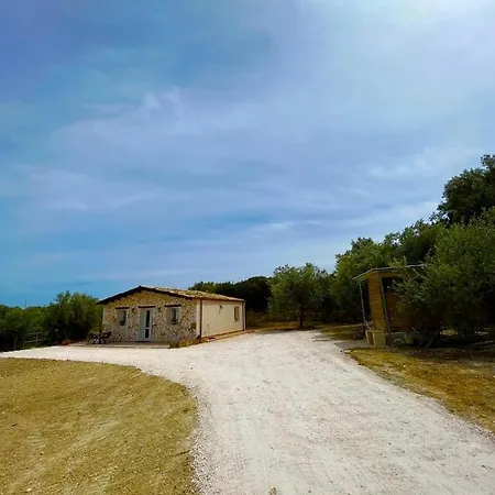 Villa Overlooking Hill New Tipical Sicilian House In Rustic Style With Private Garden And Parking